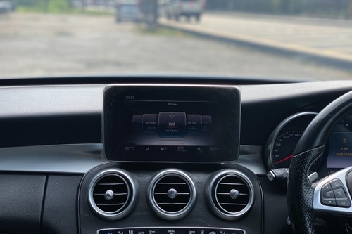 2017 Mercedes Benz C-Class Saloon C350e Avantgarde Terpakai