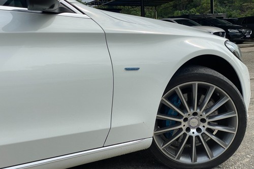 2017 Mercedes Benz C-Class Saloon C350e Avantgarde Terpakai