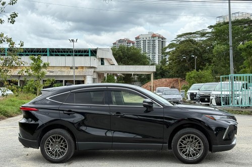 2021 Toyota Harrier 2.0 Luxury  lama