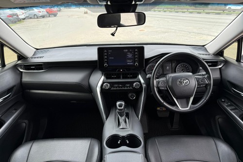 2021 Toyota Harrier 2.0 Luxury Terpakai