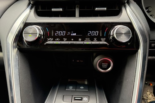 2021 Toyota Harrier 2.0 Luxury Terpakai