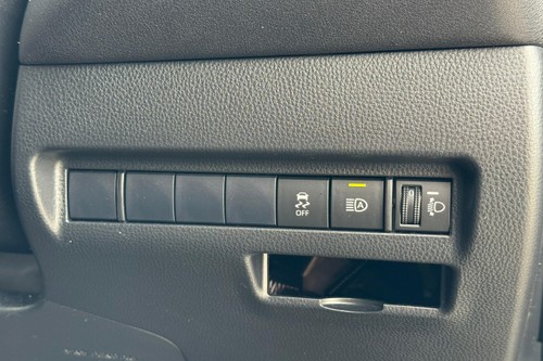 2021 Toyota Harrier 2.0 Luxury Terpakai