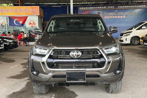 Used 2023 Toyota Hilux Double Cab 2.4V (AT) 4X4