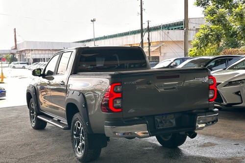 Used 2023 Toyota Hilux Double Cab 2.4V (AT) 4X4