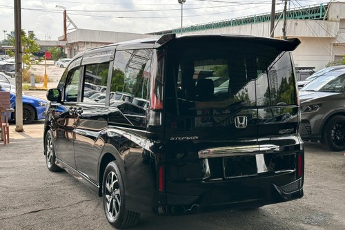 2020 Honda Step Wgn 1.5 Terpakai