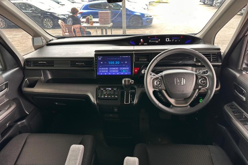 2020 Honda Step Wgn 1.5 Terpakai