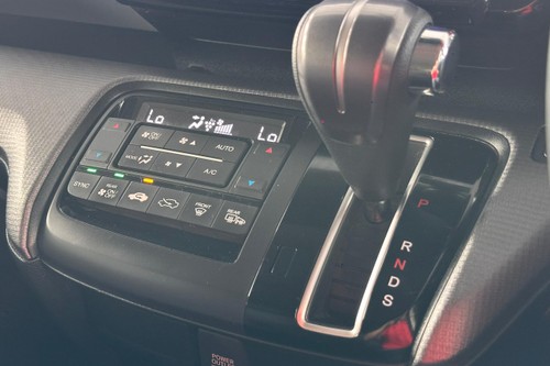 2020 Honda Step Wgn 1.5 Terpakai