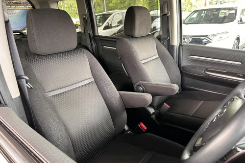 2020 Honda Step Wgn 1.5 Terpakai