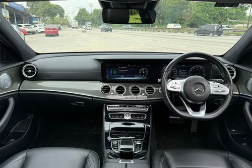 2020 Mercedes Benz E-Class Saloon E 350 AMG Line Terpakai