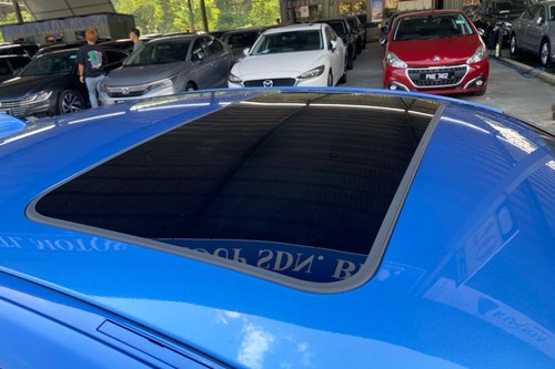 2017 BMW 3 Series Sedan 330e M Sport Terpakai