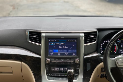 Used 2014 Toyota Vellfire 3.5