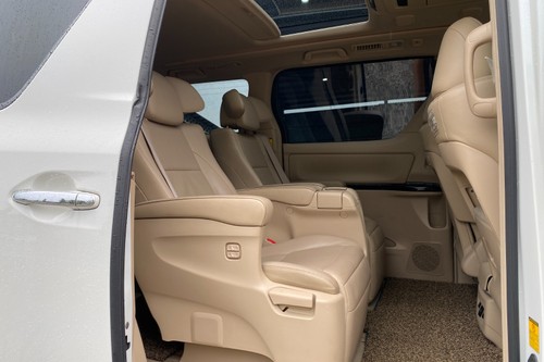 Used 2014 Toyota Vellfire 3.5