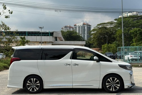 2021 Toyota Alphard 2.5 SC Terpakai
