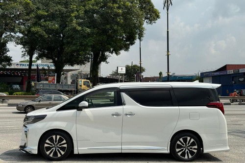 2021 Toyota Alphard 2.5 SC Terpakai