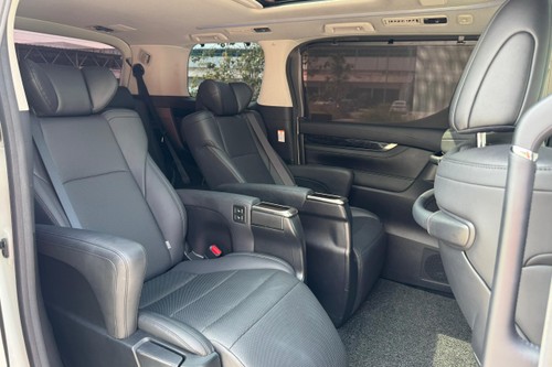 2021 Toyota Alphard 2.5 SC Terpakai