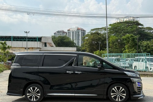 Used 2018 Toyota Vellfire 2.5L