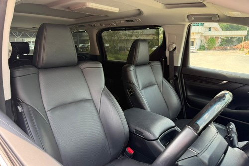 Used 2018 Toyota Vellfire 2.5L