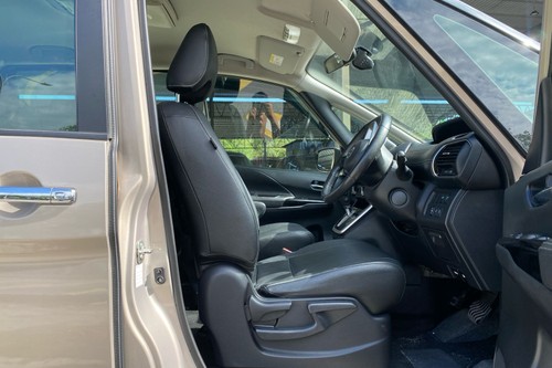 2018 Nissan Serena 2.0L Highway Star Terpakai