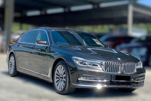2016 BMW 7 Series Sedan 730Li Terpakai