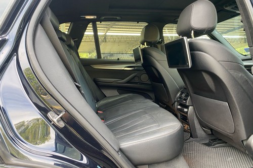 2017 BMW X5 Hybrid xDrive 40e M Sport Terpakai