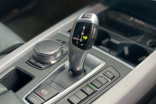 2017 BMW X5 Hybrid xDrive 40e M Sport Terpakai