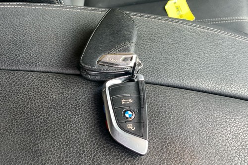 2017 BMW X5 Hybrid xDrive 40e M Sport Terpakai