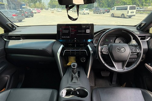 2020 Toyota Harrier Z Spec Recon Terpakai