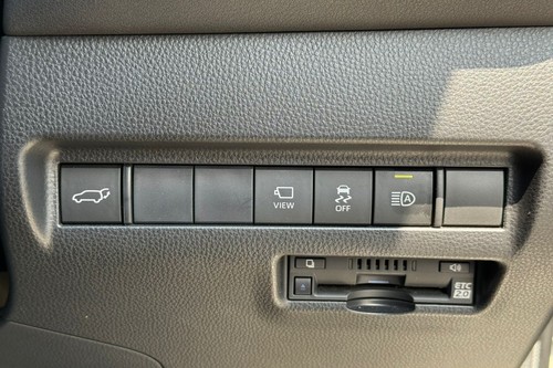 2020 Toyota Harrier Z Spec Recon Terpakai