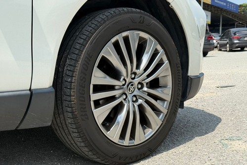 2020 Toyota Harrier Z Spec Recon Terpakai