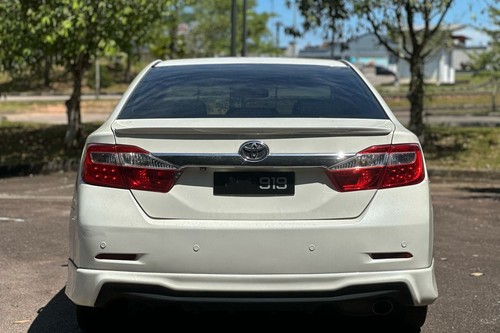 2013 Toyota Camry 2.5  lama