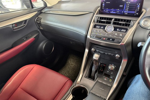 2019 Lexus NX 300 Premium Terpakai