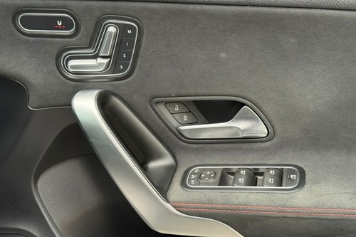 2018 Mercedes Benz A-Class A180 Terpakai