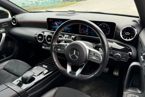 2018 Mercedes Benz A-Class A180 Terpakai