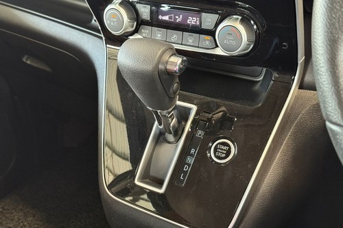 2022 Nissan Serena 2.0L Highway Star Terpakai