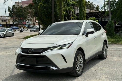 2022 Toyota Harrier Z Spec Recon Terpakai