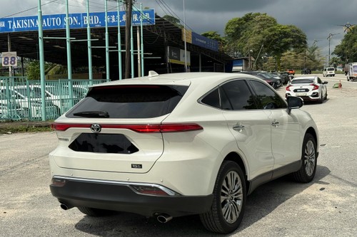 2022 Toyota Harrier Z Spec Recon Terpakai
