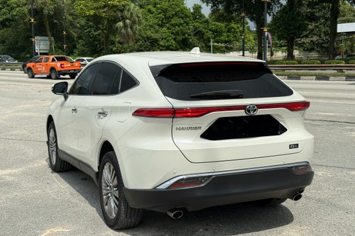 2022 Toyota Harrier Z Spec Recon Terpakai