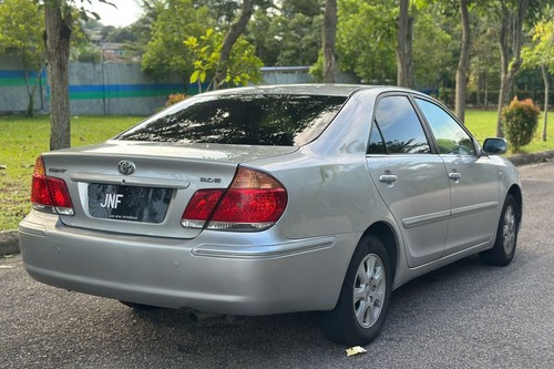 2005 Toyota Camry 2.0AT Terpakai