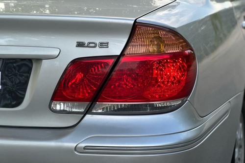 2005 Toyota Camry 2.0AT Terpakai