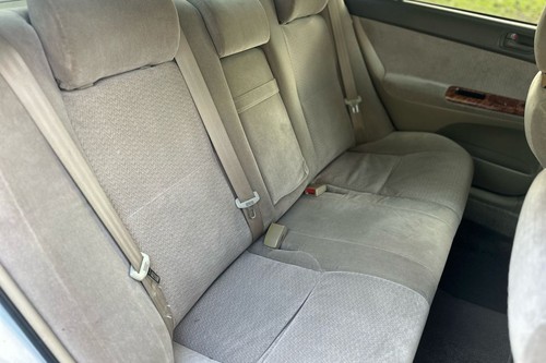 2005 Toyota Camry 2.0AT Terpakai