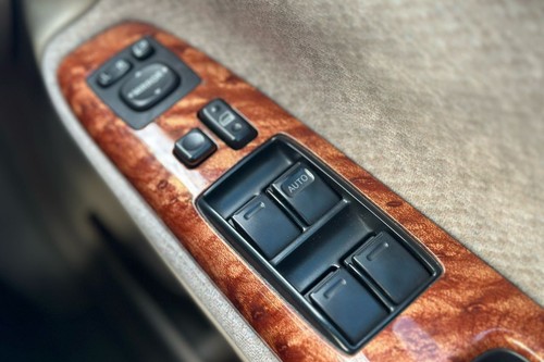 2005 Toyota Camry 2.0AT Terpakai