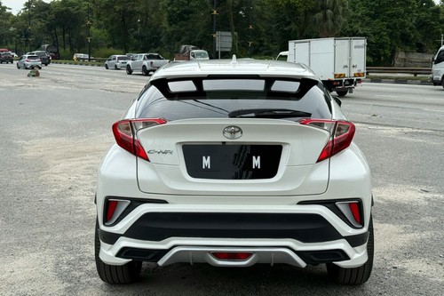 2nd Hand 2019 Toyota C-HR 1.8L