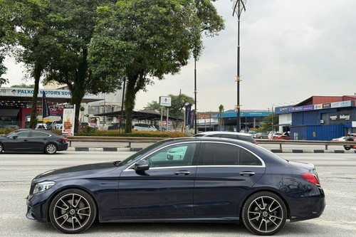 Second hand 2021 Mercedes Benz C-Class Saloon C300 AMG Line 