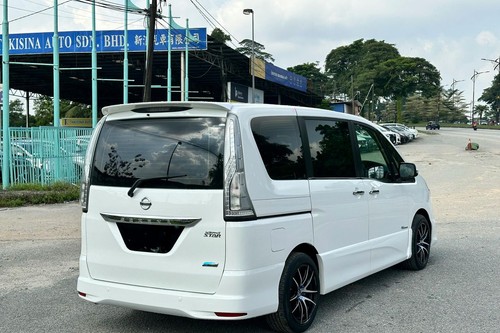 2016 Nissan Serena 2.0L Terpakai