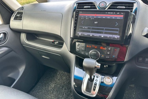 2016 Nissan Serena 2.0L Terpakai