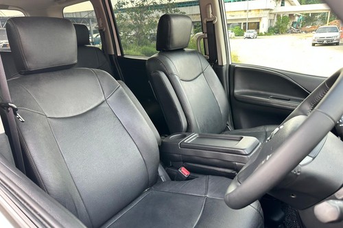 2016 Nissan Serena 2.0L Terpakai