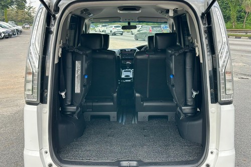 2016 Nissan Serena 2.0L Terpakai