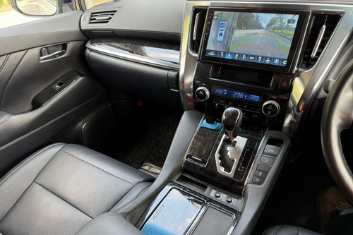 2021 Toyota Alphard 2.5 SC Terpakai