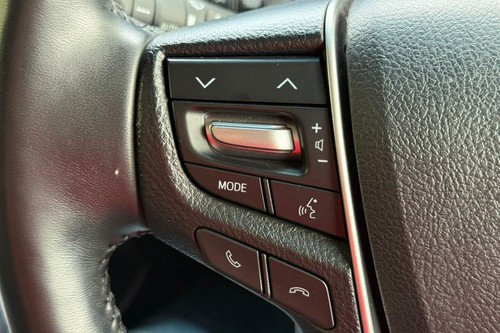 2021 Toyota Alphard 2.5 SC Terpakai