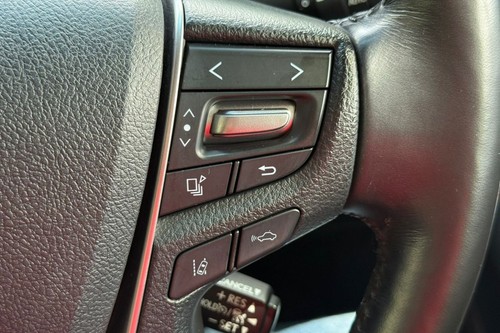 2021 Toyota Alphard 2.5 SC Terpakai